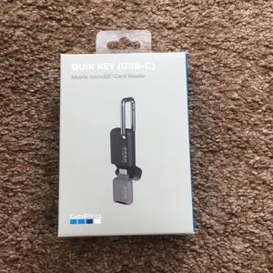 Mobile microSD card reader